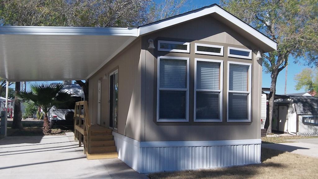Kenwood Rv Resort La Feria Room photo