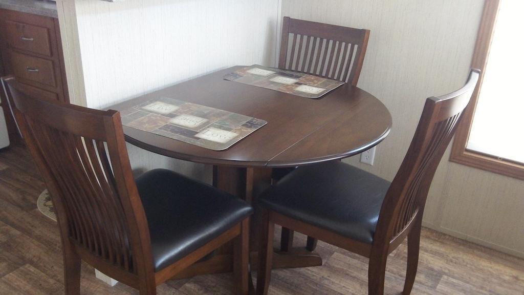 Kenwood Rv Resort La Feria Room photo