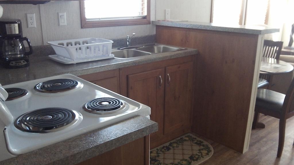 Kenwood Rv Resort La Feria Room photo